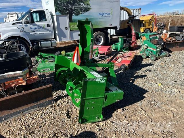 Woods SB74C Снігомітли