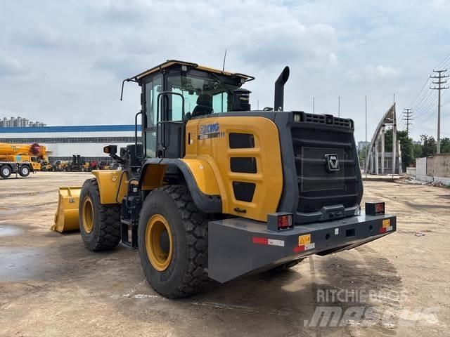 XCMG 938U Фронтальні навантажувачі