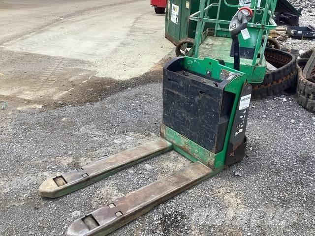 Yale MPB045VG Ручні гідравлічні візки