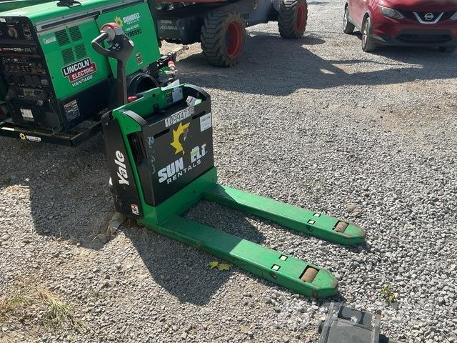 Yale MPB045VG Ручні гідравлічні візки