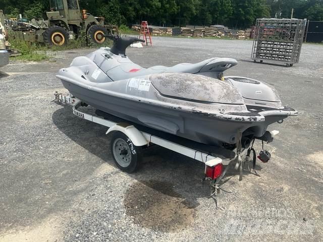 Yamaha  Човни / баржі