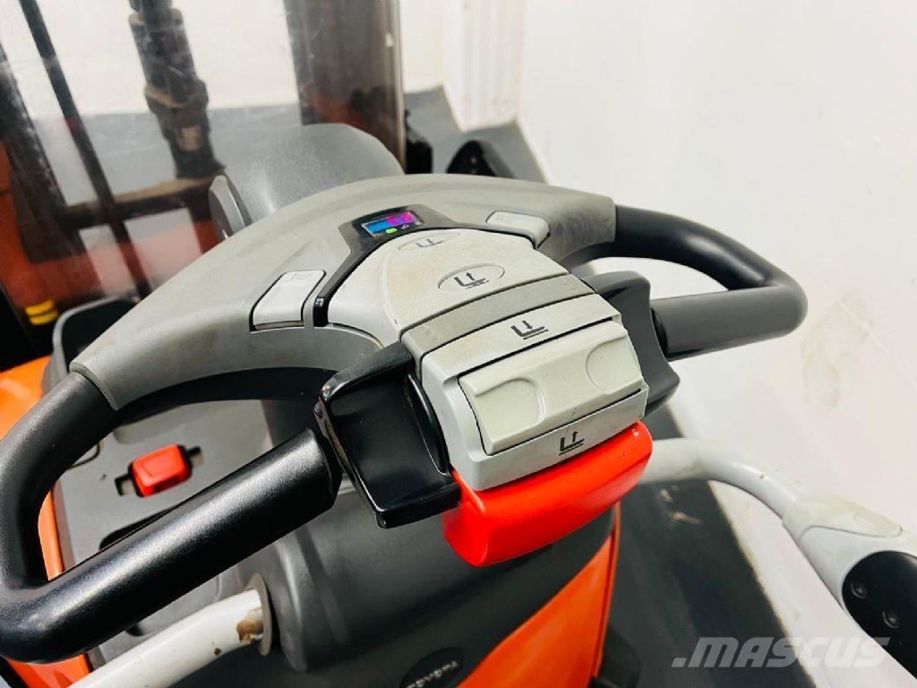 BT SPE160L Ручний візок