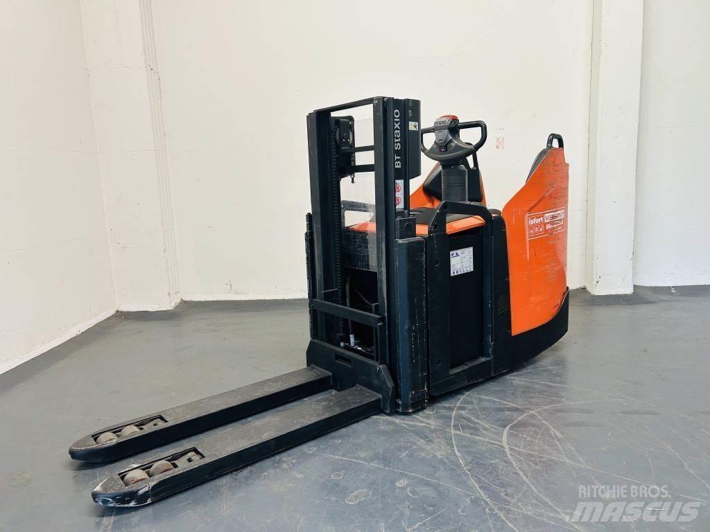 BT SPE200D Самохідні електроштабелери
