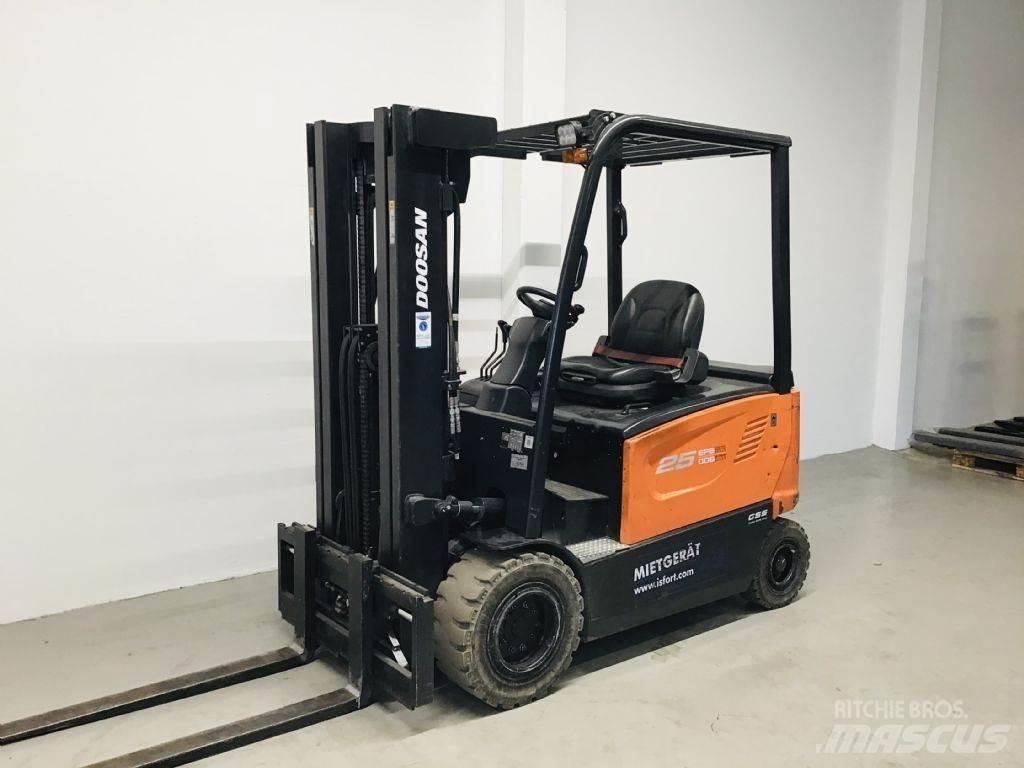 Doosan B25X-7 Електронавантажувачі