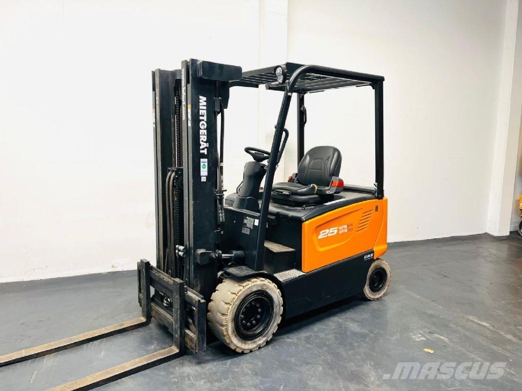 Doosan B25X-7 Plus Електронавантажувачі