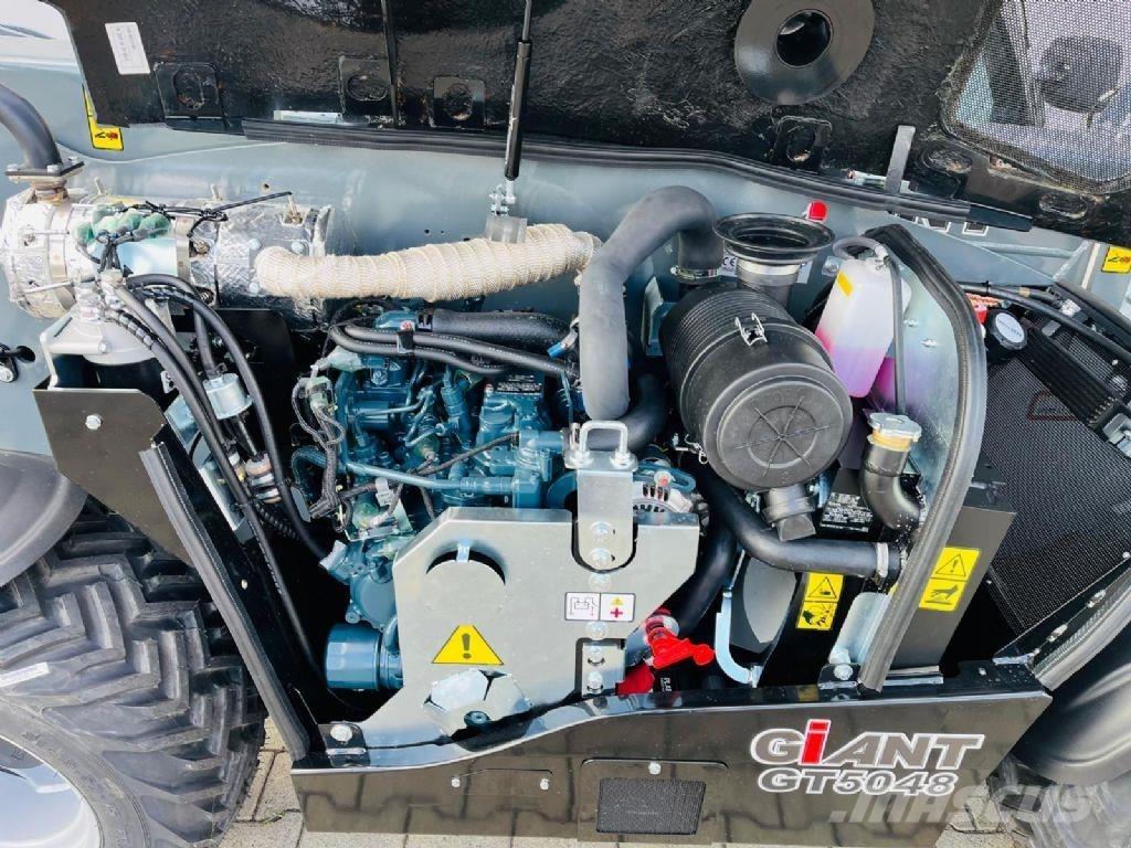 GiANT GT5048 Телескопічні навантажувачі