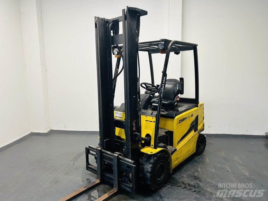 Hyundai 25BH-9 Електронавантажувачі