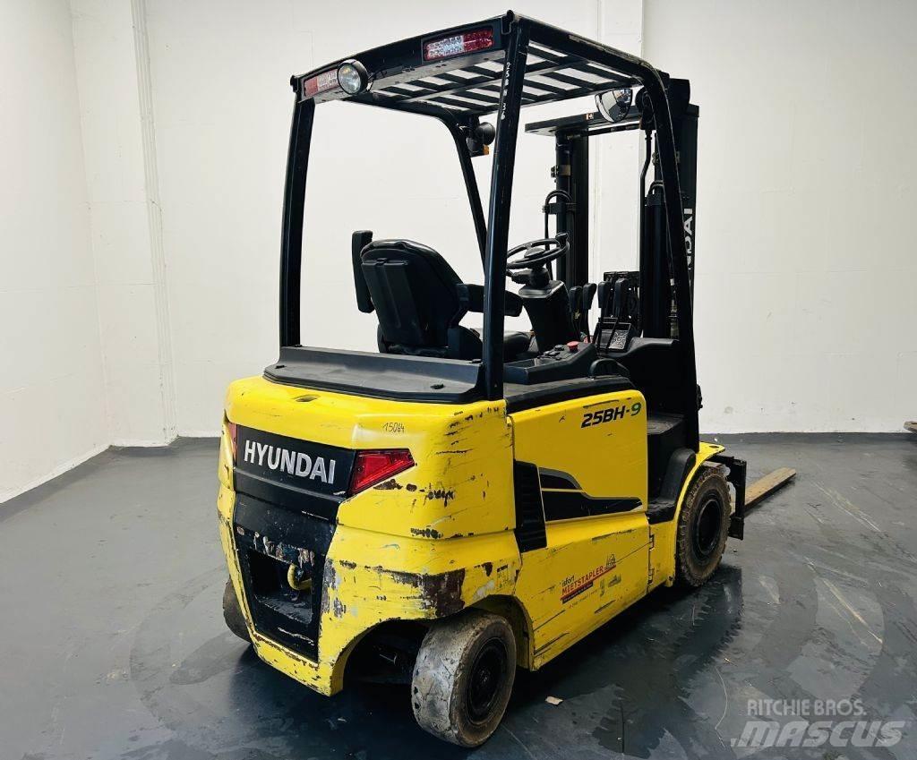 Hyundai 25BH-9 Електронавантажувачі