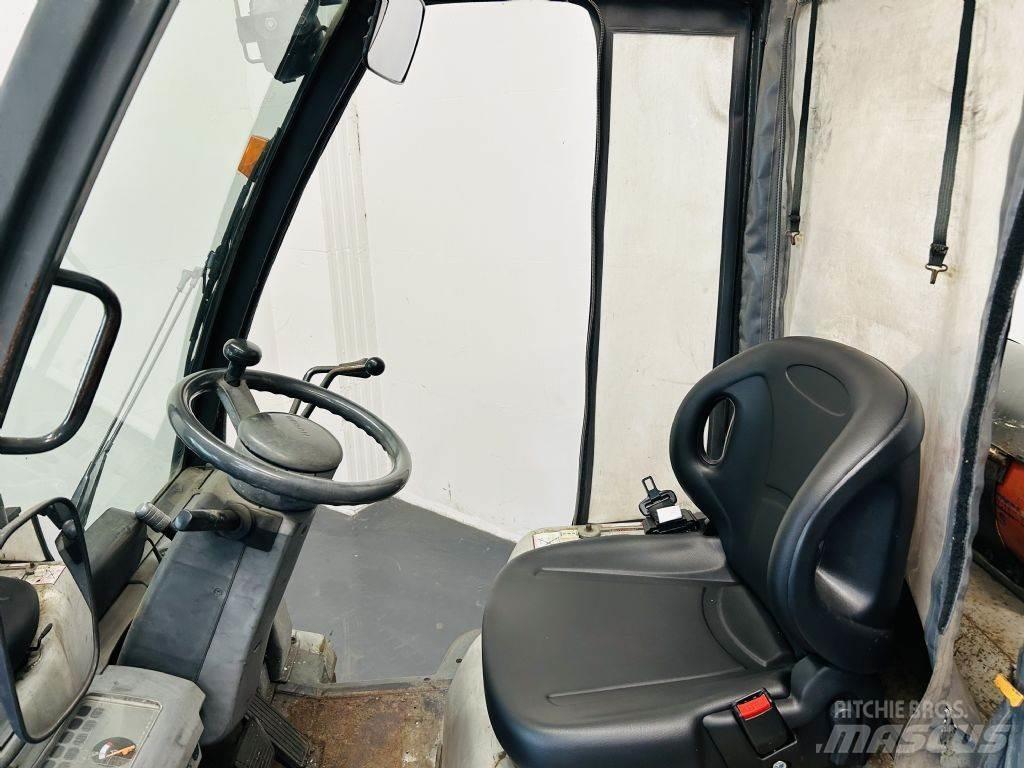 Nissan PD01A18PQ Газові навантажувачі