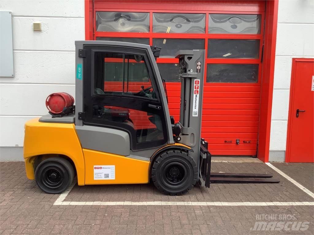 Jungheinrich TFG430 Газові навантажувачі