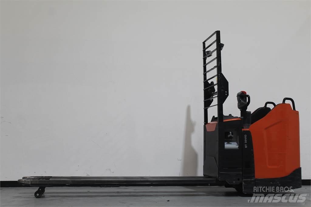 Toyota LPE200 Штабелери