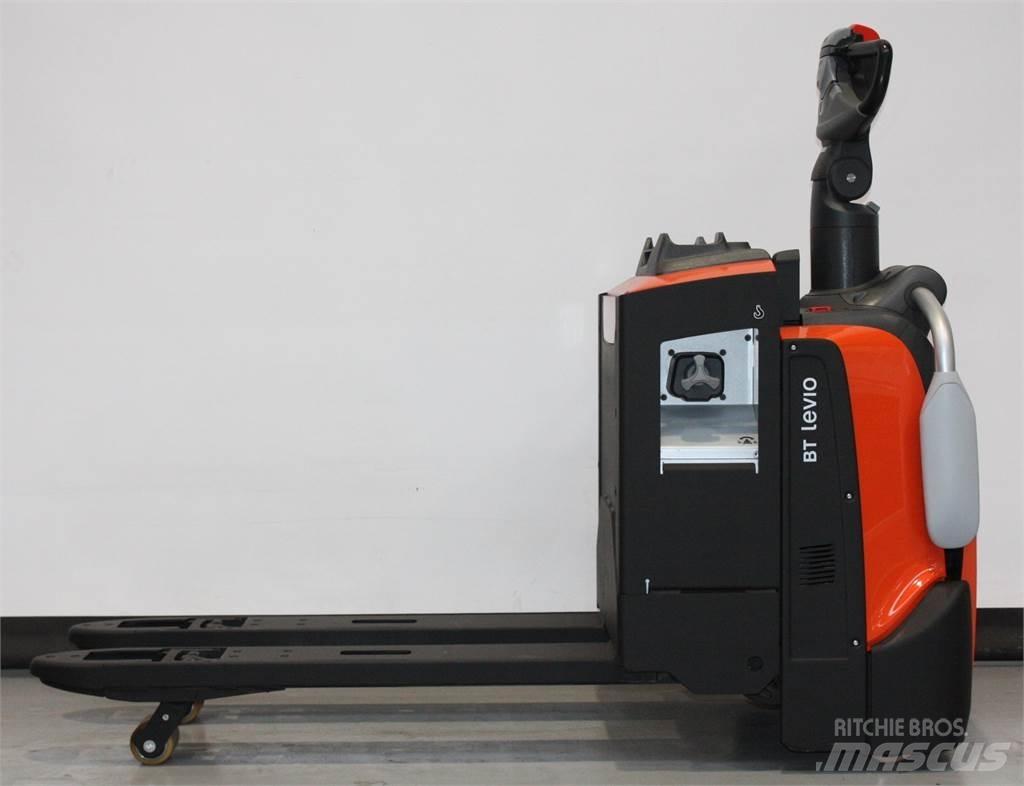 Toyota LPE220 Штабелери
