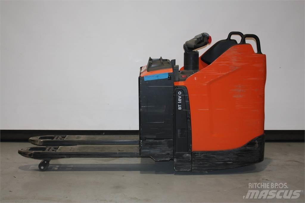 Toyota LPE220 Штабелери