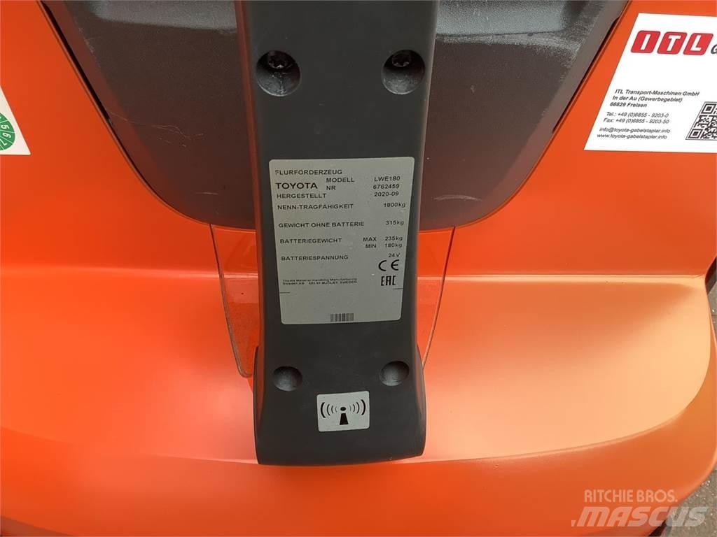 Toyota LWE180 Штабелери