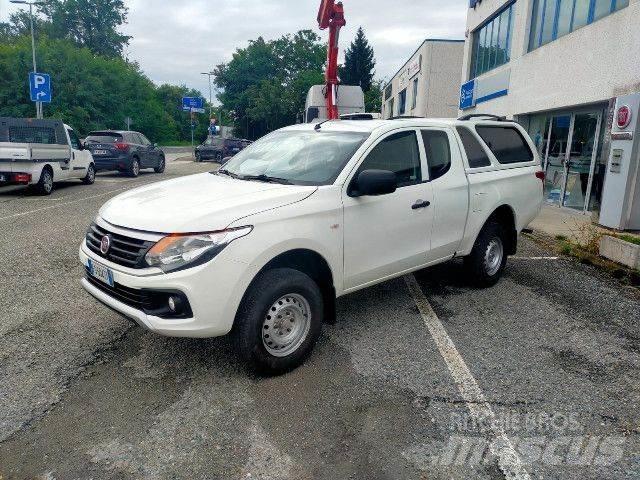 Fiat FULLBACK Вантажівки-платформи/бокове розвантаження