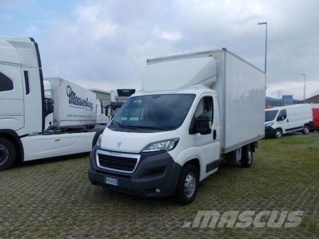 Peugeot BOXER Вантажівки / спеціальні