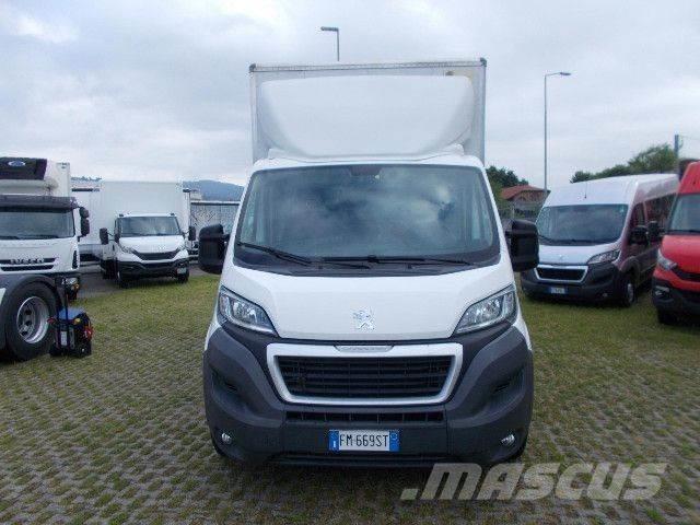 Peugeot BOXER Вантажівки / спеціальні