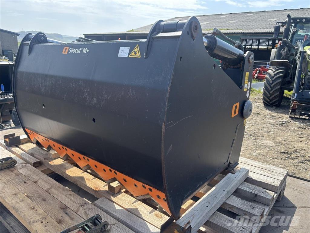 Ålö USED SG150 Завантажувачі змішувальних машин