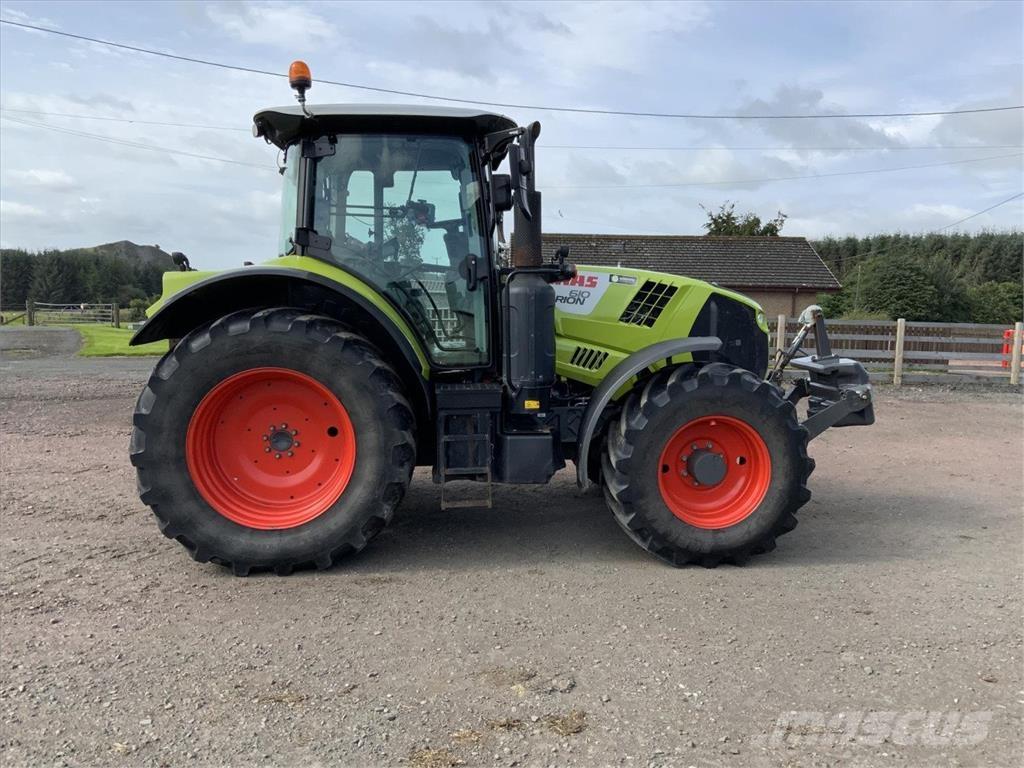 CLAAS ARION 610 Трактори