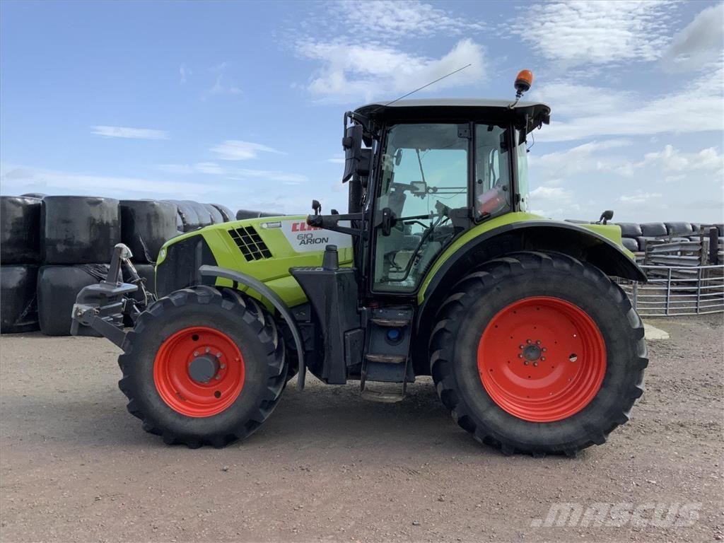 CLAAS ARION 610 Трактори