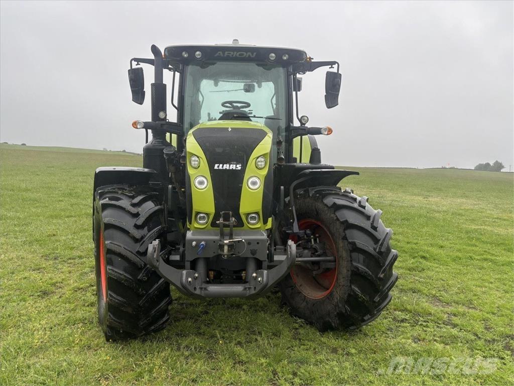 CLAAS ARION 610 Трактори