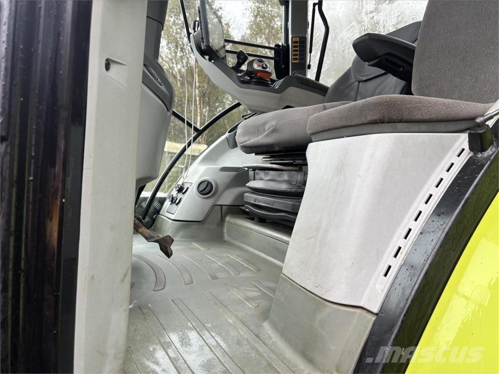 CLAAS ARION 650 Трактори