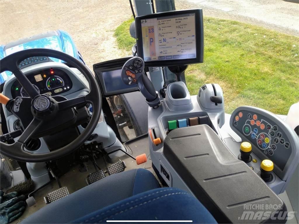New Holland T7.210 Трактори