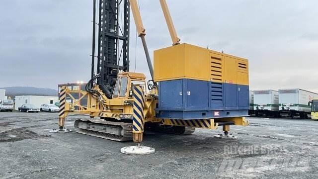 IHC Fundex F12SE Вантажівки / спеціальні