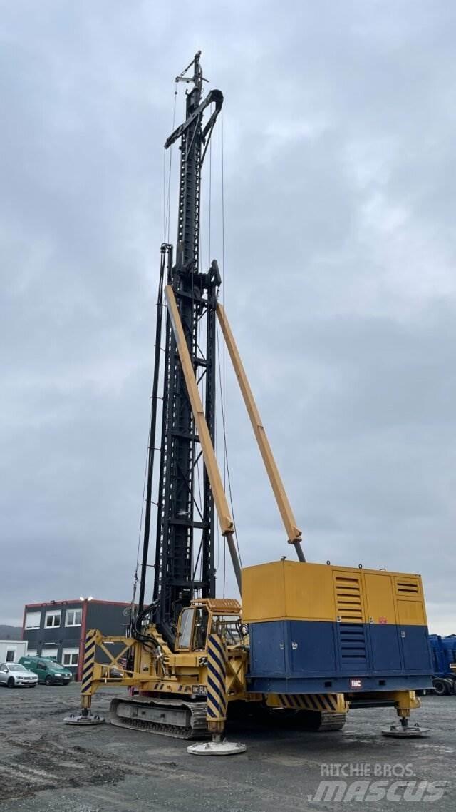 IHC Fundex F12SE Вантажівки / спеціальні