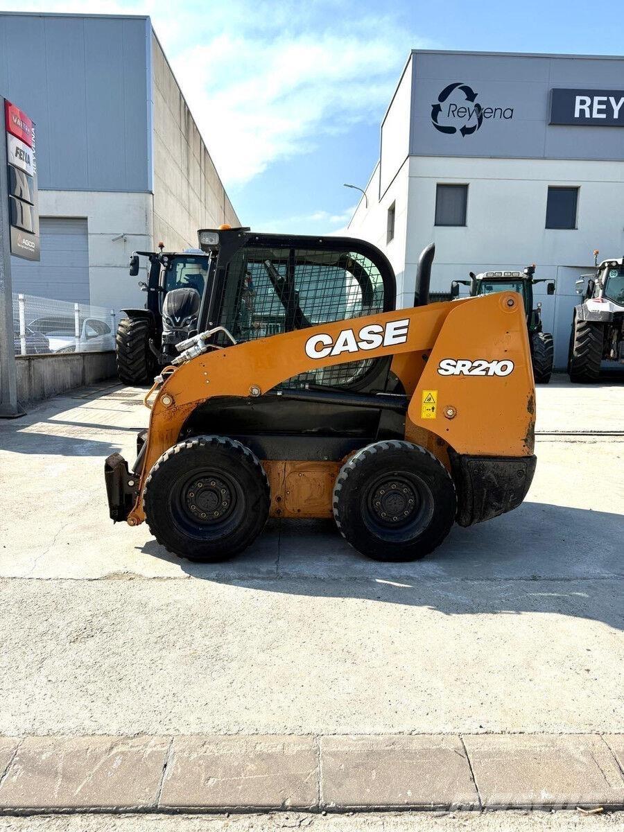 CASE SR210 Фронтальні навантажувачі