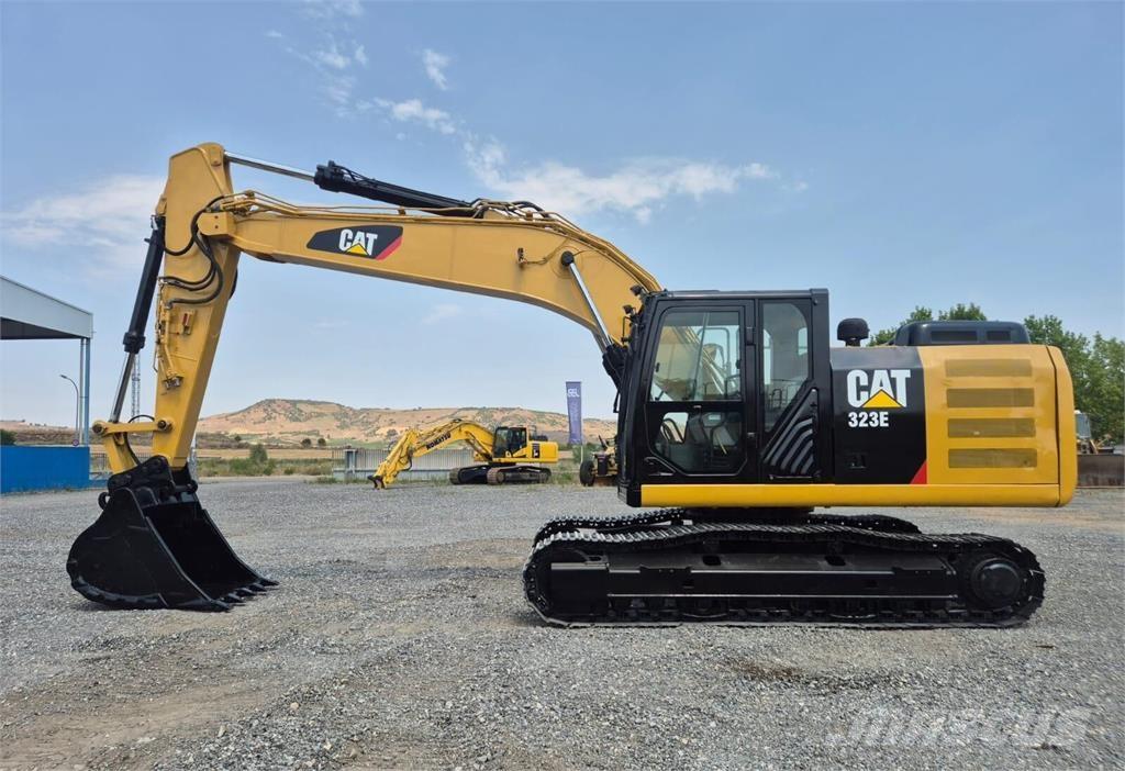 CAT 323ELN Гусеничні екскаватори