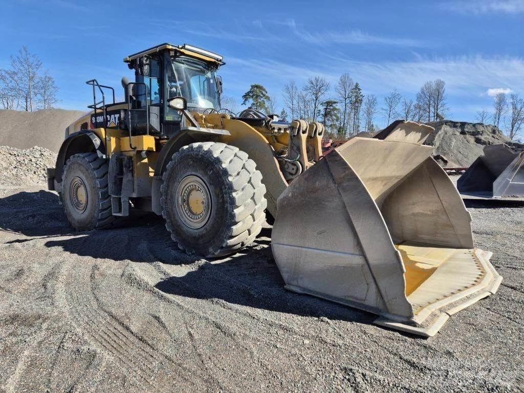 CAT 980M Фронтальні навантажувачі