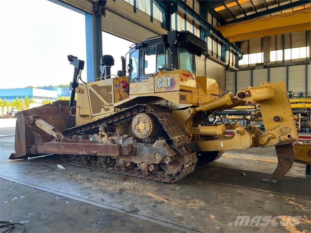 CAT D8T Гусеничні бульдозери