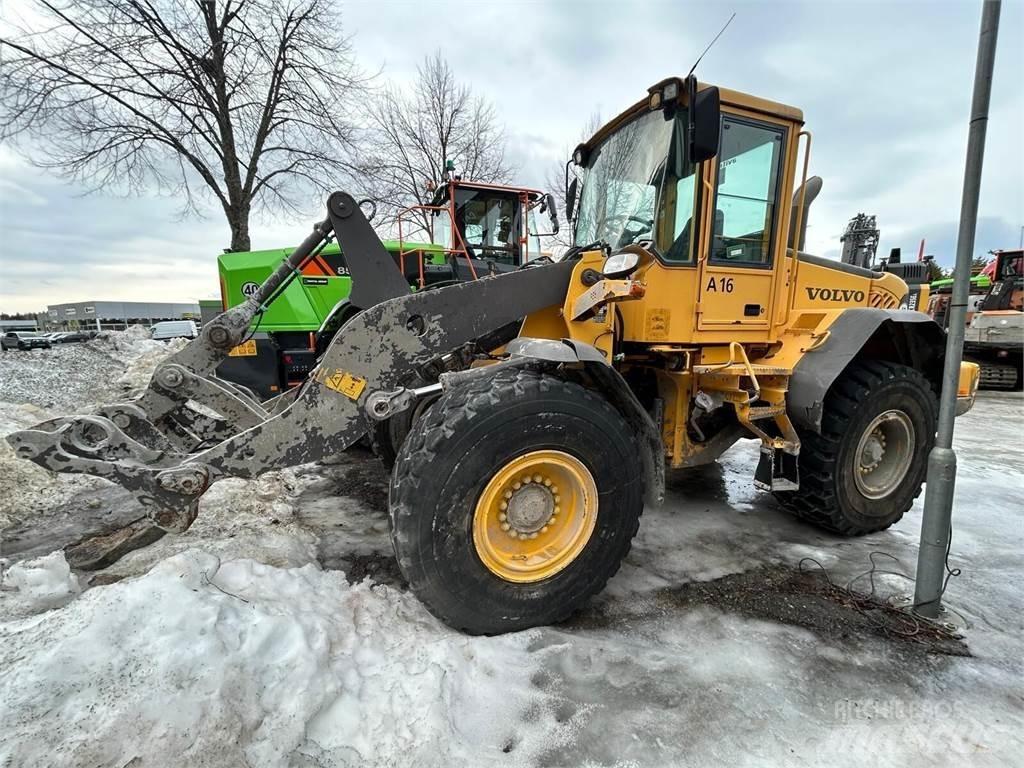 Volvo L90E Гусеничні екскаватори