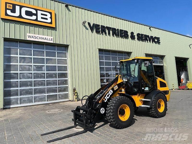 JCB 409 Фронтальні навантажувачі