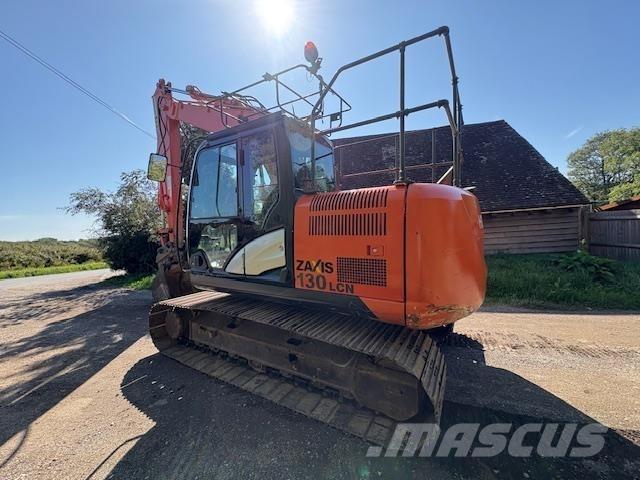 Hitachi ZX130-5 Гусеничні екскаватори