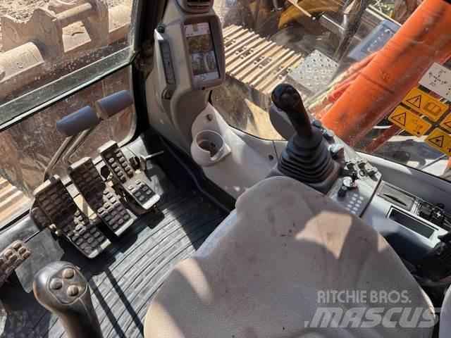 Hitachi ZX210-6 Гусеничні екскаватори
