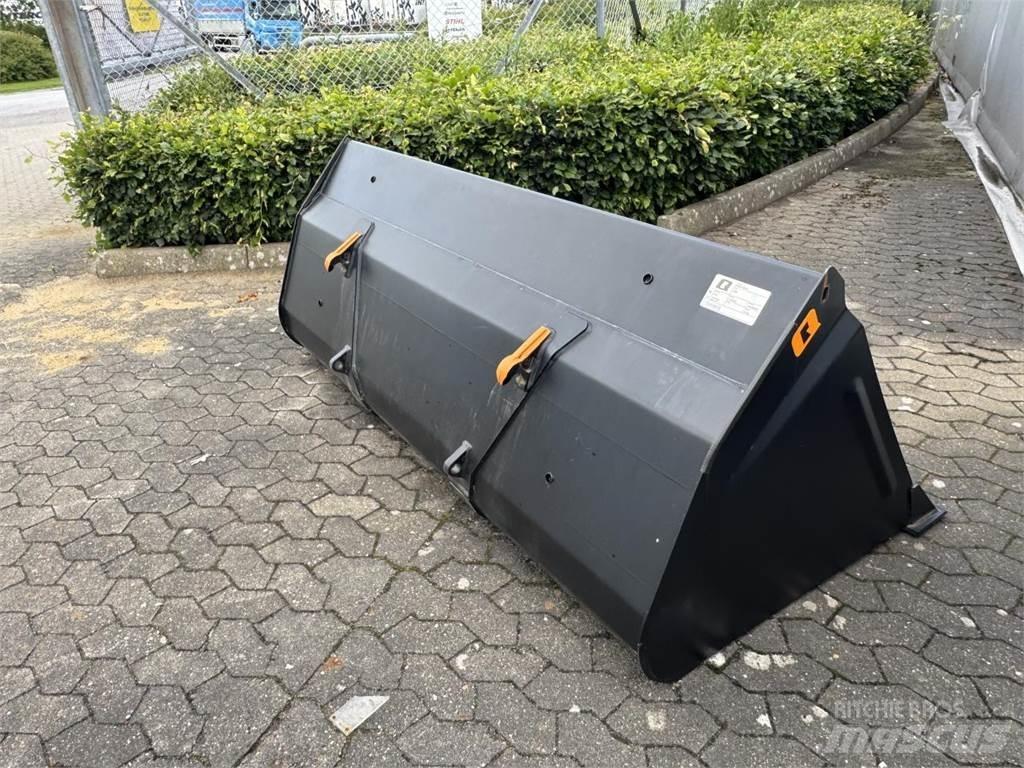 Ålö VL 225 SKOVL Фронтальні навантажувачі та екскаватори