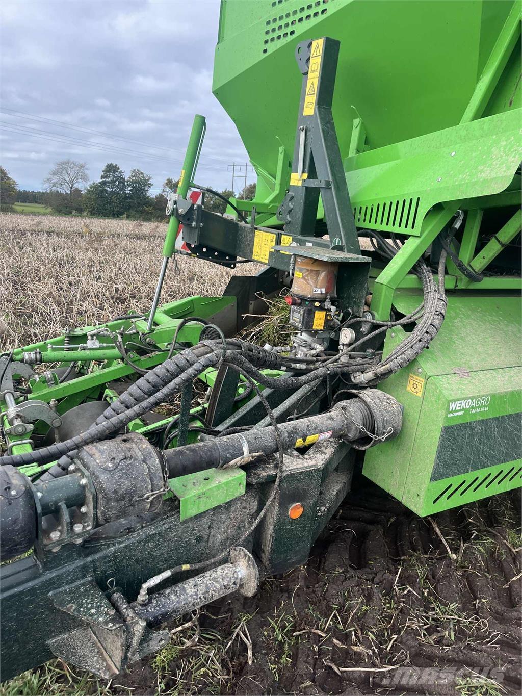 AVR 9200 CR Картоплезбиральні комбайни