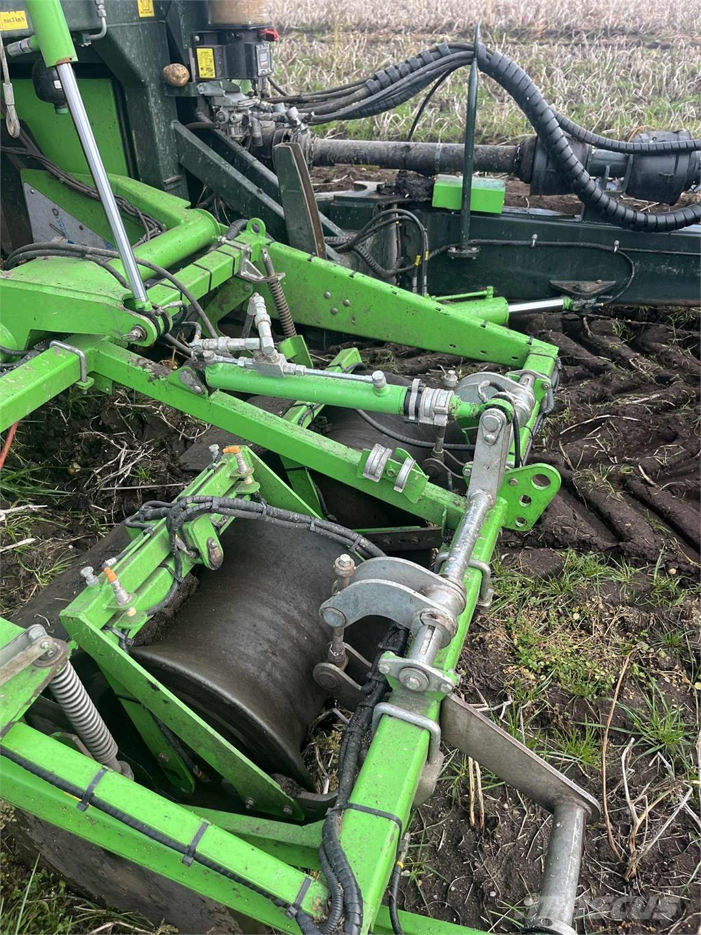 AVR 9200 CR Картоплезбиральні комбайни