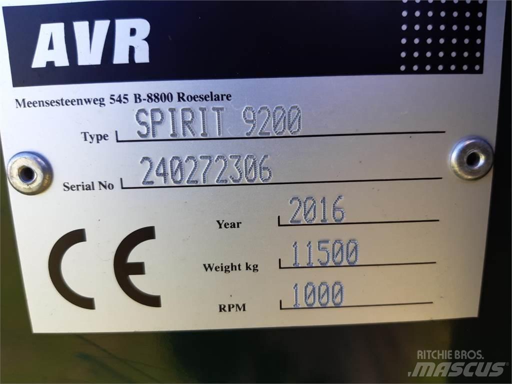 AVR SPIRIT 9200 Картоплезбиральні комбайни