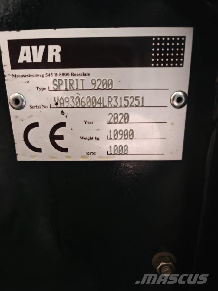 AVR SPIRIT 9200 Картоплезбиральні комбайни