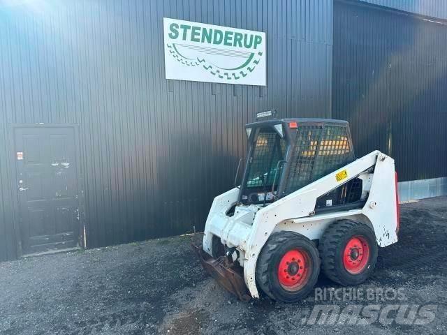 Bobcat S130 Малі навантажувачі