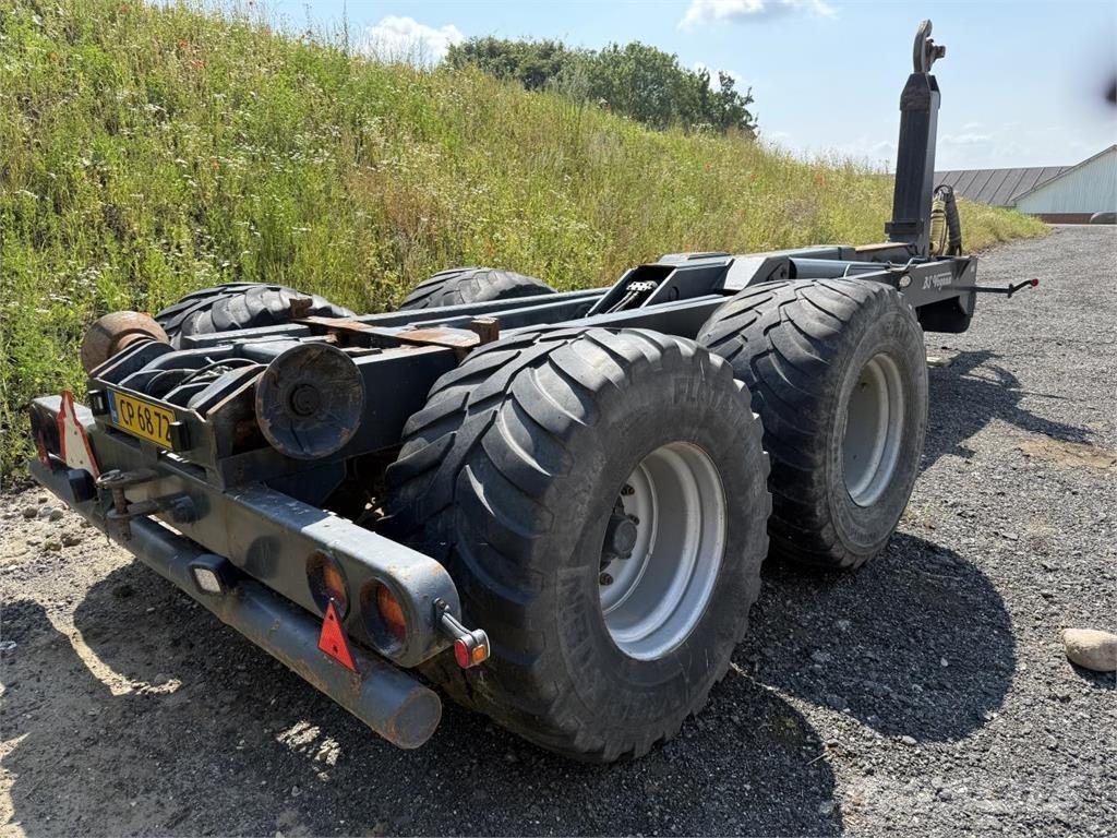 BS 18T Інші причепи