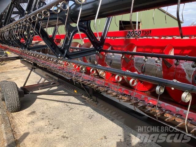 Case IH 8010 Зернозбиральні комбайни