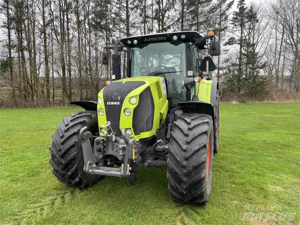 CLAAS ARION 640 Трактори