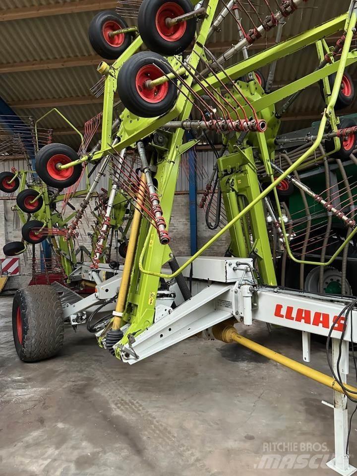 CLAAS LINER 3000 Граблі і сінозворушувачі