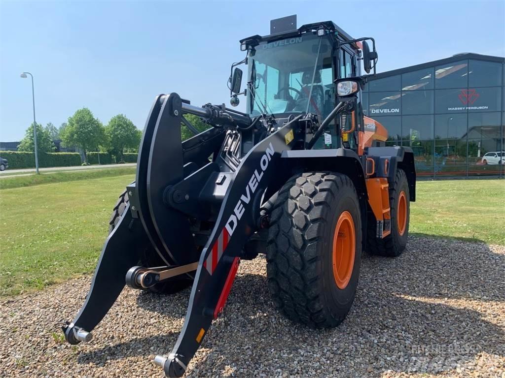 Develon DL250-7 Фронтальні навантажувачі