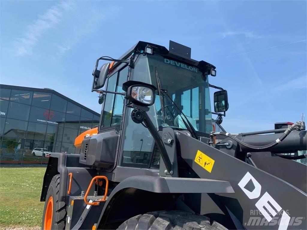 Develon DL250-7 Фронтальні навантажувачі