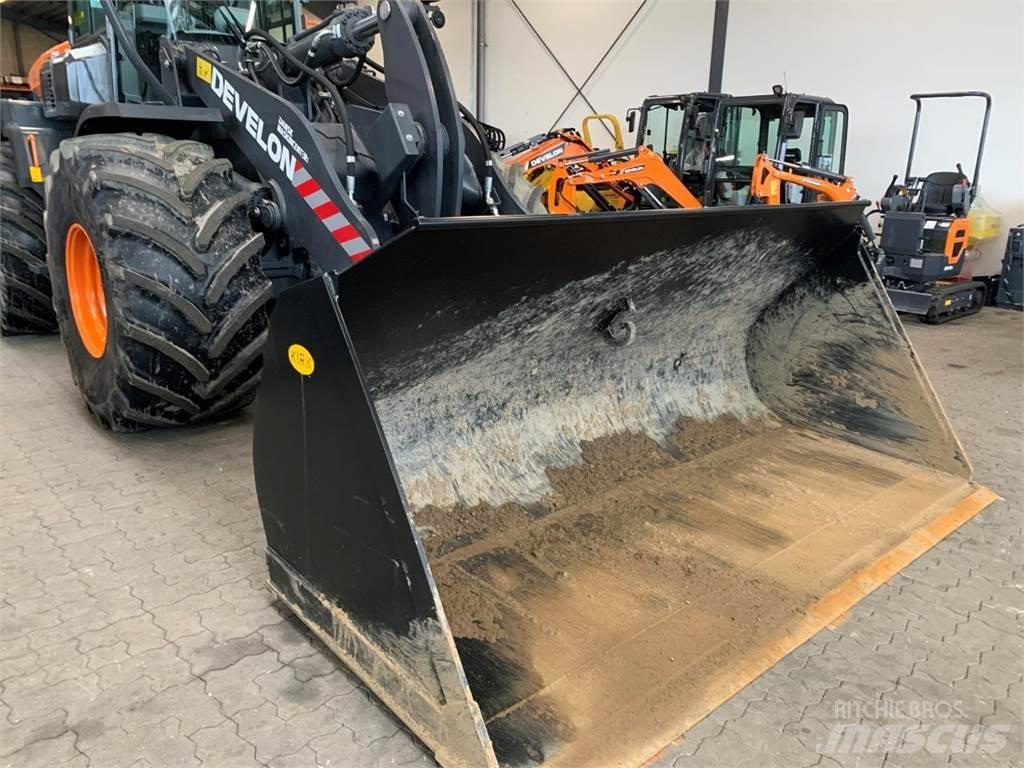 Develon DL280-7 Фронтальні навантажувачі